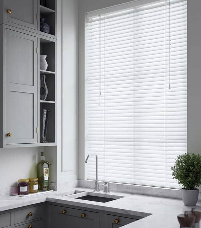 Electric Wooden
                    Blinds